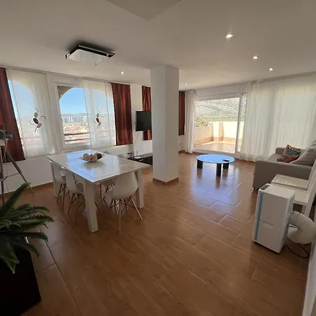 Levante Frontal Al Mar